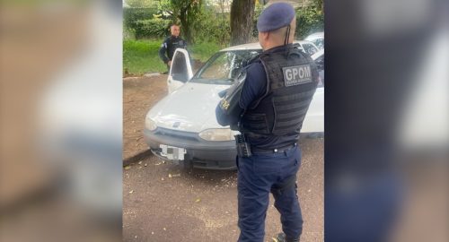 Imagem referente a Ação rápida da Guarda Municipal recupera carro roubado no Centro de Cascavel