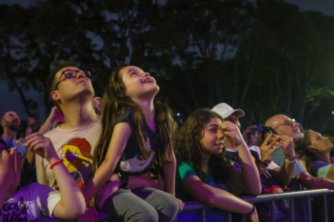 Imagem referente a Anúncio das atrações do Verão Maior Paraná com show de luzes empolga público