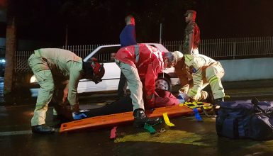 Imagem referente a Em busca de salão para casamento, noiva fica ferida em acidente na Rua Bom Jesus