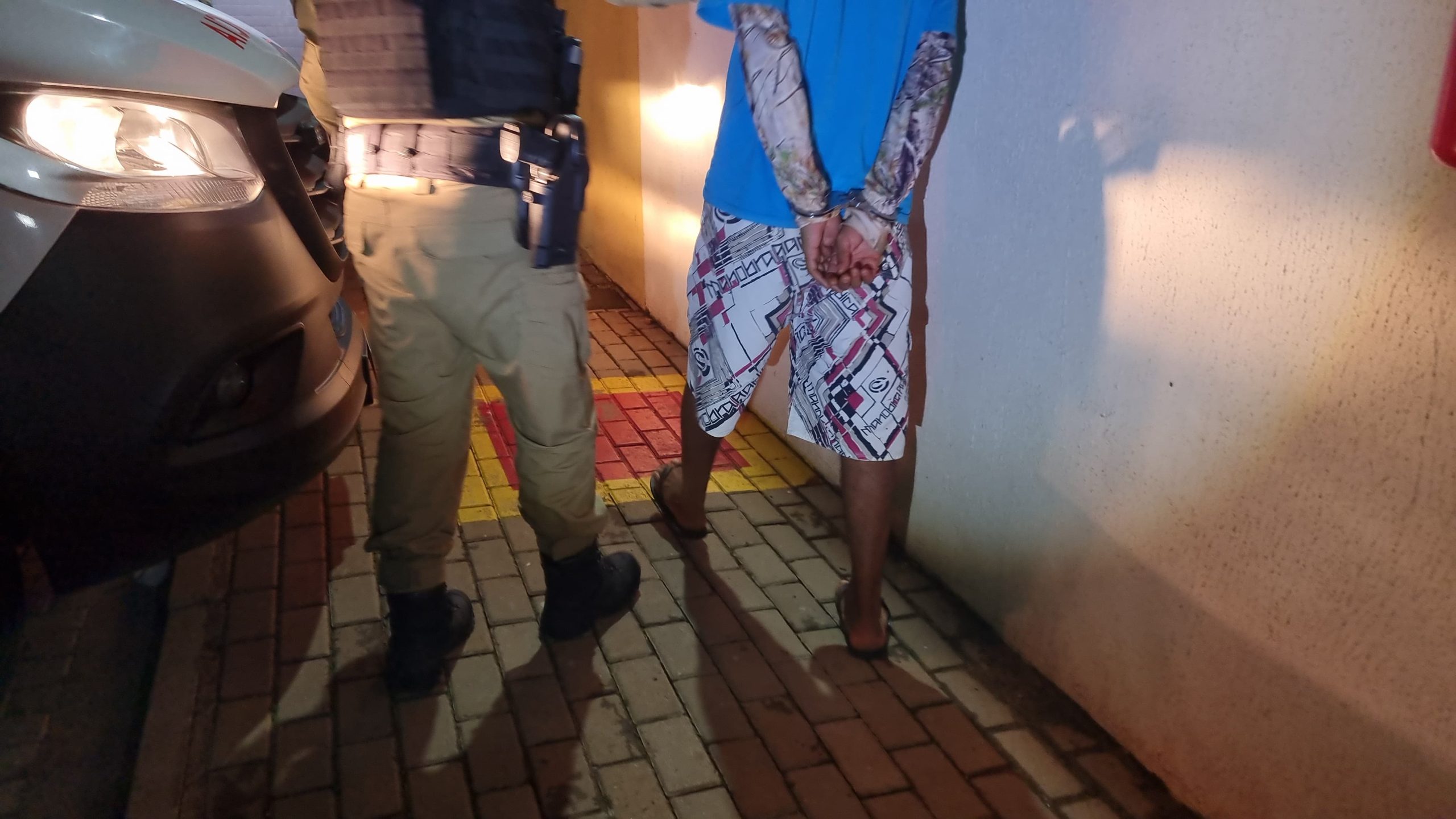 Homem de 38 anos ameaça parentes com faca em Santa Tereza do Oeste e acaba detido Homem de 38 anos ameaça parentes com faca em Santa Tereza do Oeste e acaba detido