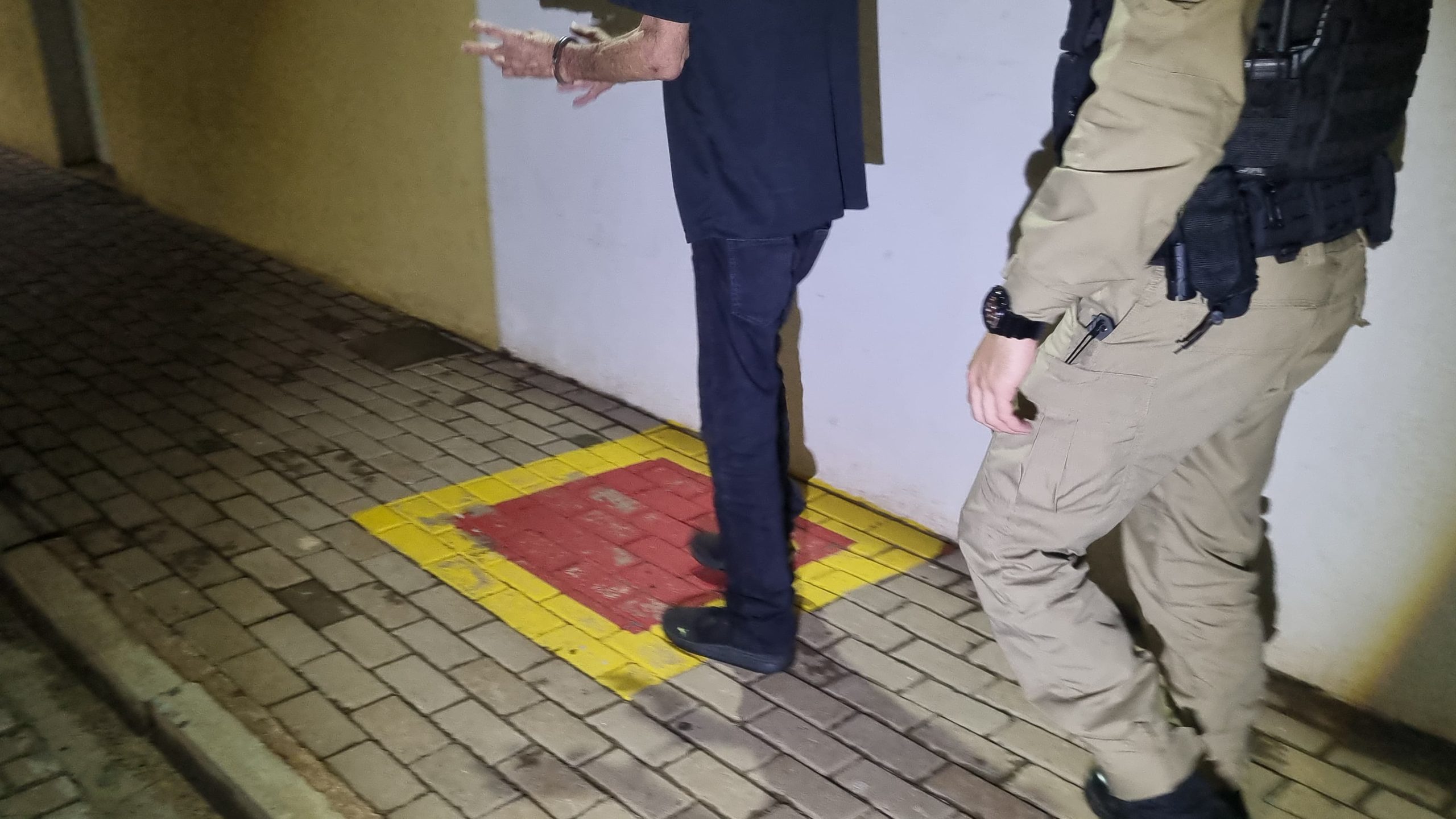 Idoso é detido após ser abordado enquanto discutia com companheira Idoso é detido após ser abordado enquanto discutia com companheira