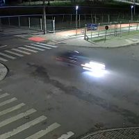 Imagem referente a Carro é flagrado em alta velocidade no mesmo local em que criança foi atropelada no Santa Felicidade