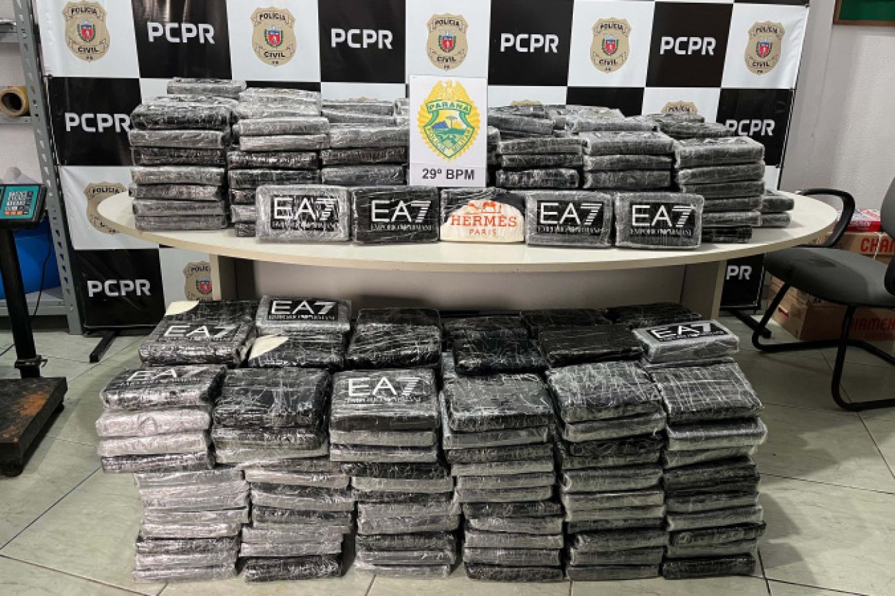 PMPR localiza veículo abandonado com meia tonelada de cocaína em Piraquara