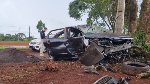 Imagem referente a Nasceu de novo! Homem sofre ferimentos moderados após capotamento na BR-277, em Cascavel