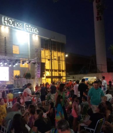 Imagem referente a Interdição na Avenida Tancredo Neves: Cantata de Natal muda trânsito na cidade