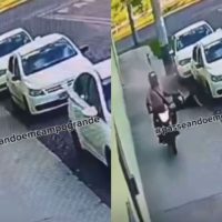 Imagem referente a Agredida sem motivo: mulher é golpeada com capacete por motociclista em plena luz do dia