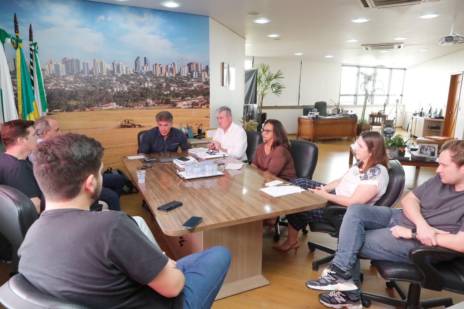 Novo encontro ajusta detalhes na mudança de gestão de Paranhos para Renato Silva