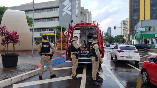 Imagem referente a Adolescente fica ferida ao sofrer queda na ciclovia na Avenida Brasil