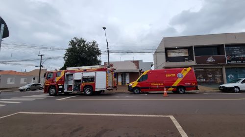 Bombeiros atendem vítima de acidente com máquina no Floresta