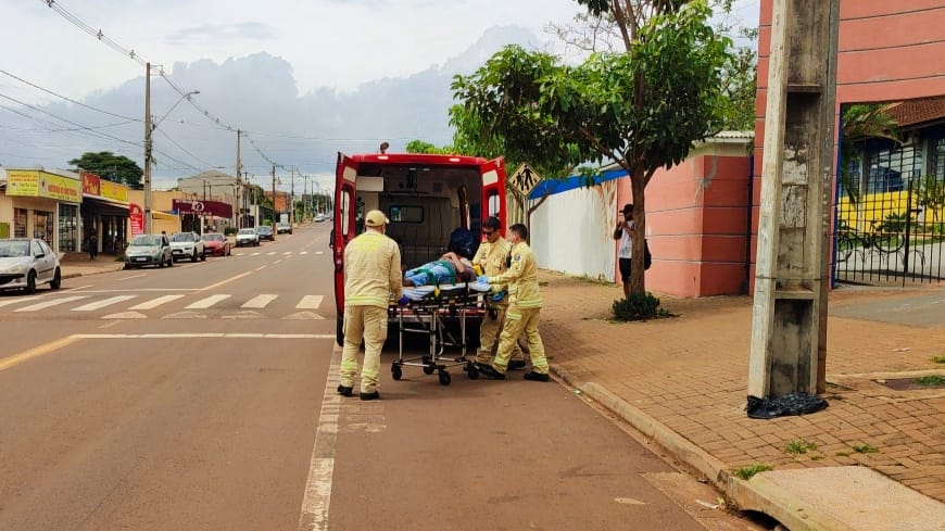 Homem de 41 anos é socorrido após sofrer queda de escada na Escola Jardim Santa Cruz