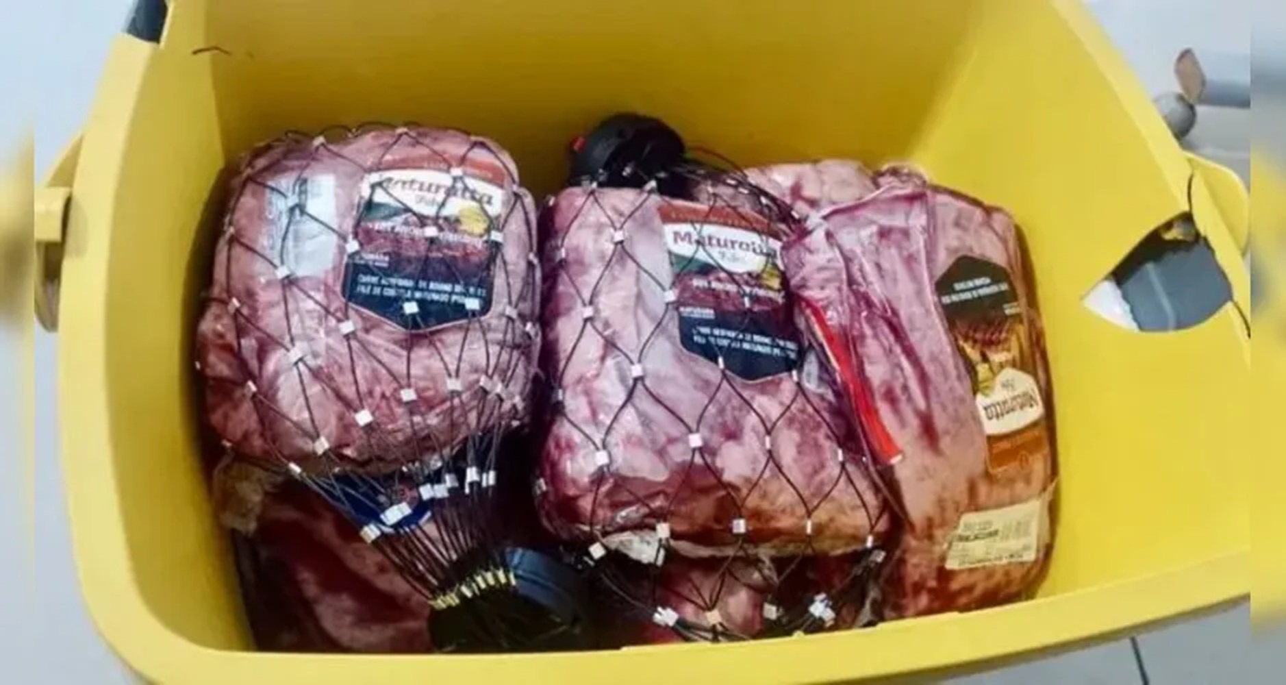 Homem é detido em Londrina após furtar 21 quilos de carne de supermercado Homem é detido em Londrina após furtar 21 quilos de carne de supermercado