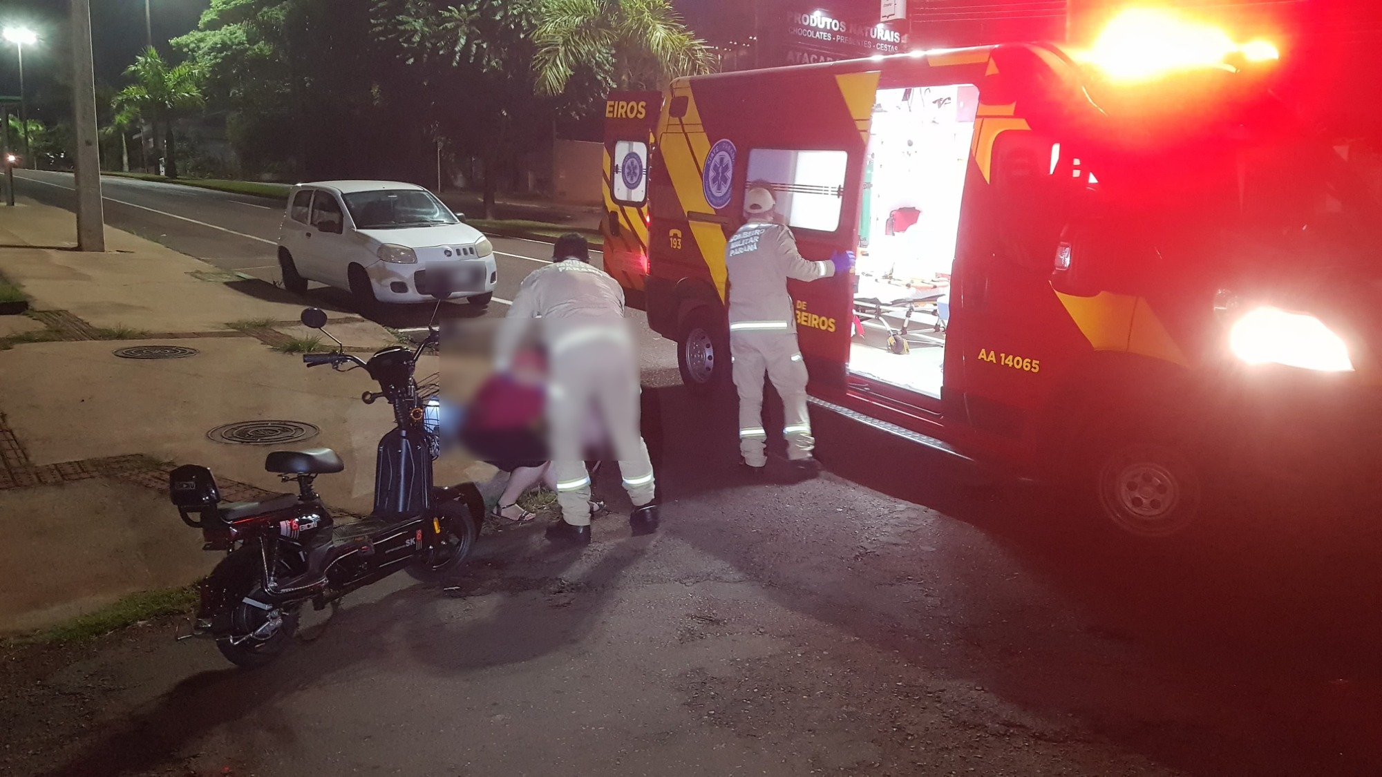 Mulher fica ferida em acidente no Aclimação Mulher fica ferida em acidente no Aclimação