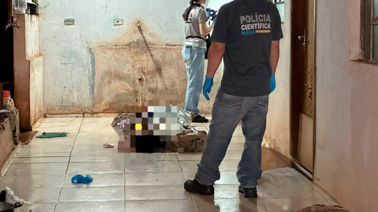 Após sair de bar, jovem de 22 anos é baleado ao chegar em casa e morre