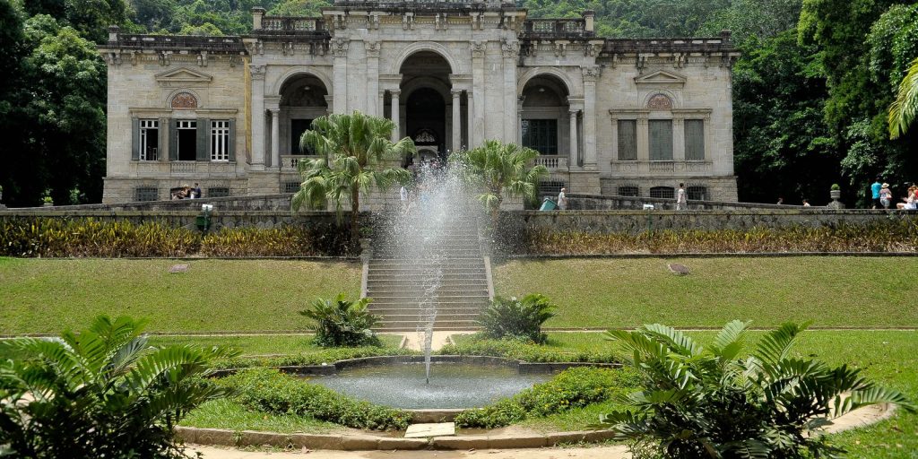 Acordo prorroga permanência da Escola de Artes Visuais no Parque Lage