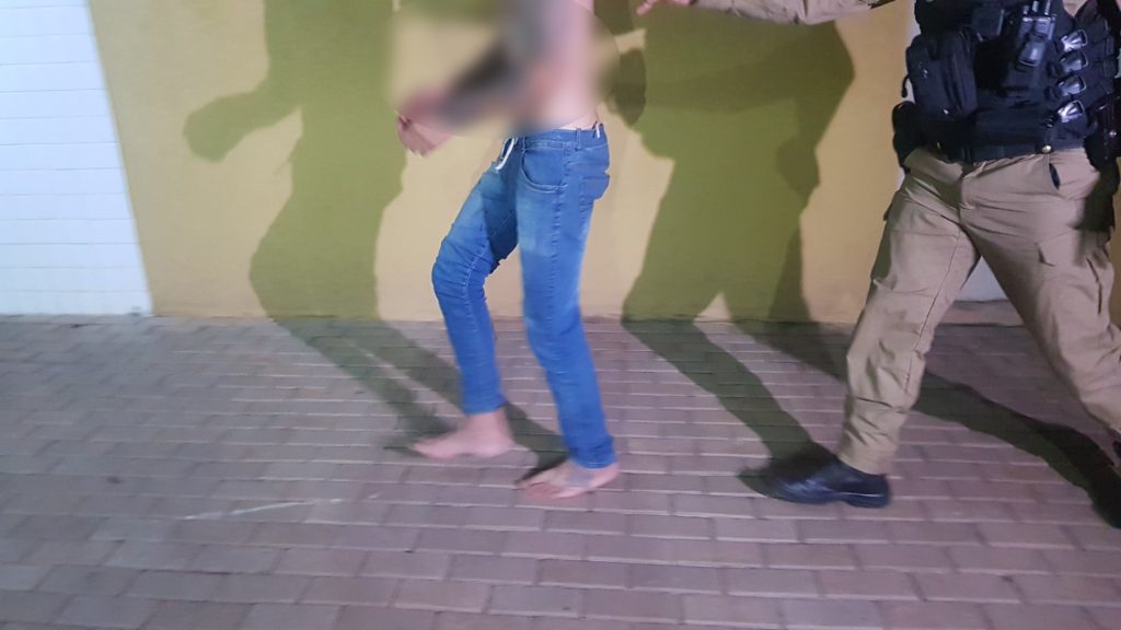 Homem é preso após ameaçar irmão no Bairro Interlagos Homem é preso após ameaçar irmão no Bairro Interlagos