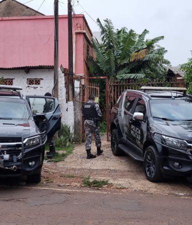 Imagem referente a Polícia Civil e Militar deflagram operação em combate ao tráfico de drogas em Cascavel