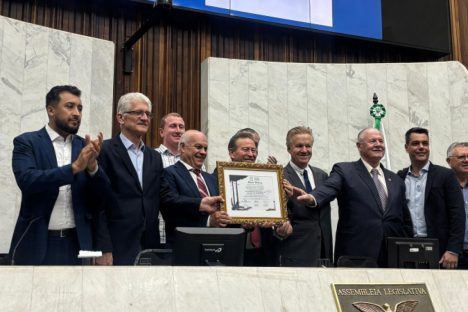 Imagem referente a Assembleia homenageia os 80 anos da Secretaria da Agricultura em sessão solene