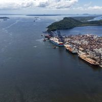 Imagem referente a Com fim de derrocagem, Porto de Paranaguá amplia produtividade com calado de 13,1 metros