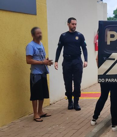 Imagem referente a Homem é detido como usuário de drogas, porém delegado descobre mandado de prisão em aberto