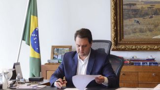 Governador sanciona ampliação e reajuste do auxílio-alimentação para servidores