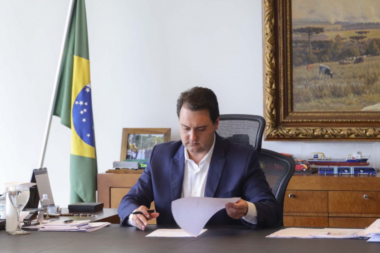 Governador sanciona ampliação e reajuste do auxílio-alimentação para servidores Governador sanciona ampliação e reajuste do auxílio-alimentação para servidores