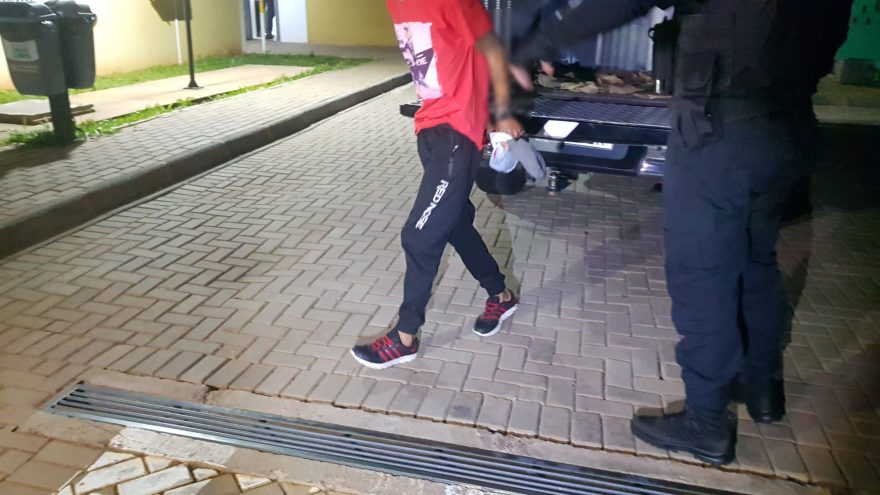 Polícia Civil cumpre mandado de prisão por furto durante operação em Cascavel