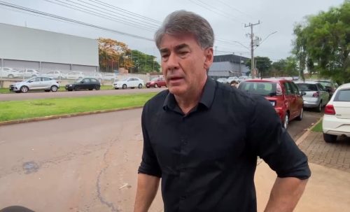 Imagem referente a Prefeito Paranhos faz visita de solidariedade à empresa incendiada: “dói, machuca, mas é possível reconstruir”