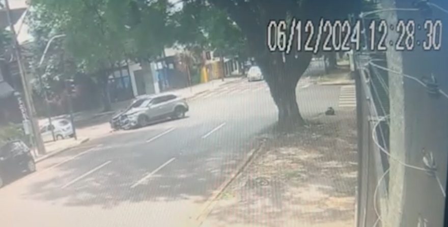 Câmera flagra acidente entre Creta e Tracker no Centro