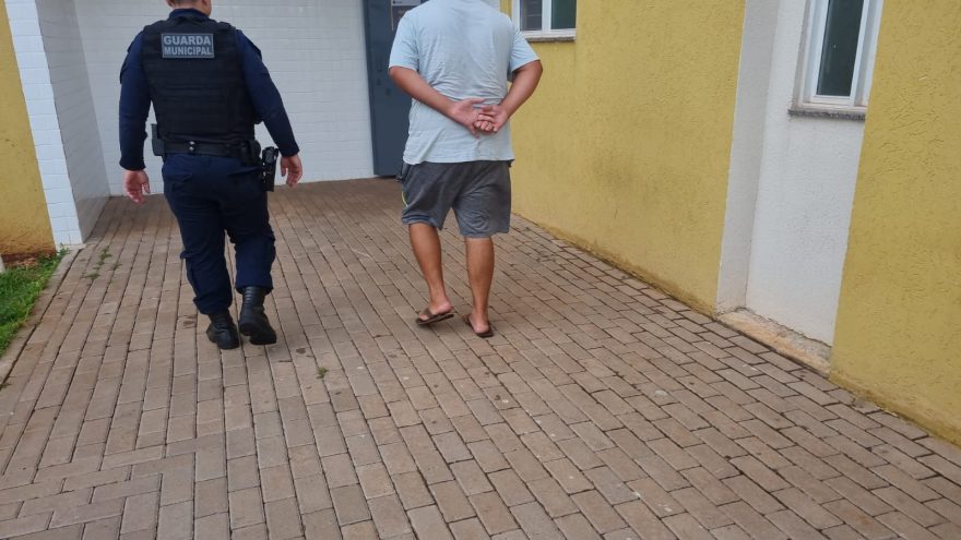 Guarda Municipal age rápido e prende suspeito de importunação sexual em ônibus
