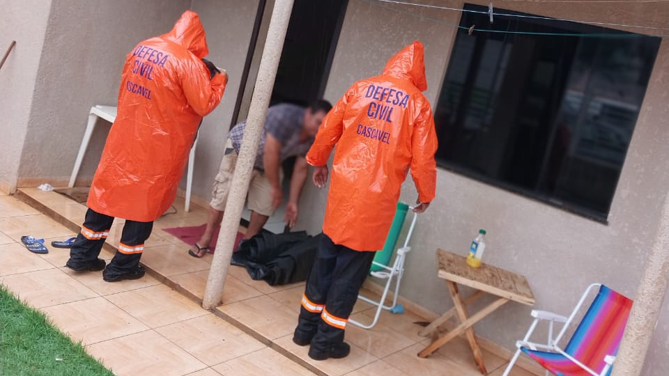 Defesa Civil de Cascavel segue de plantão para atender à comunidade em situações de emergência