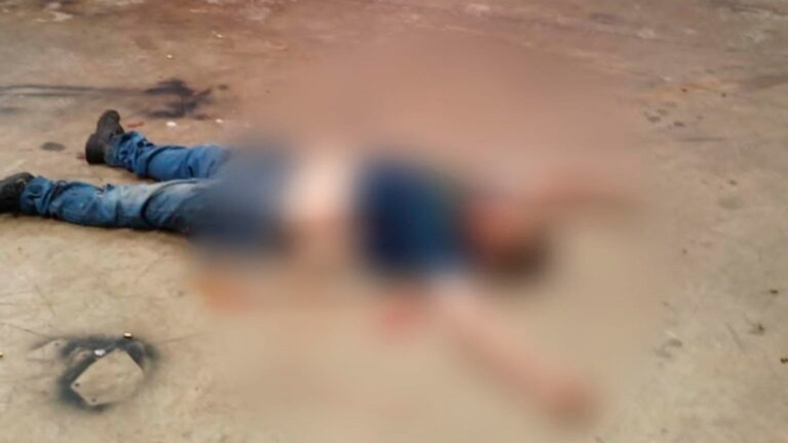 Homens invadem empresa, atiram mais de 50 vezes e matam jovem de 19 anos