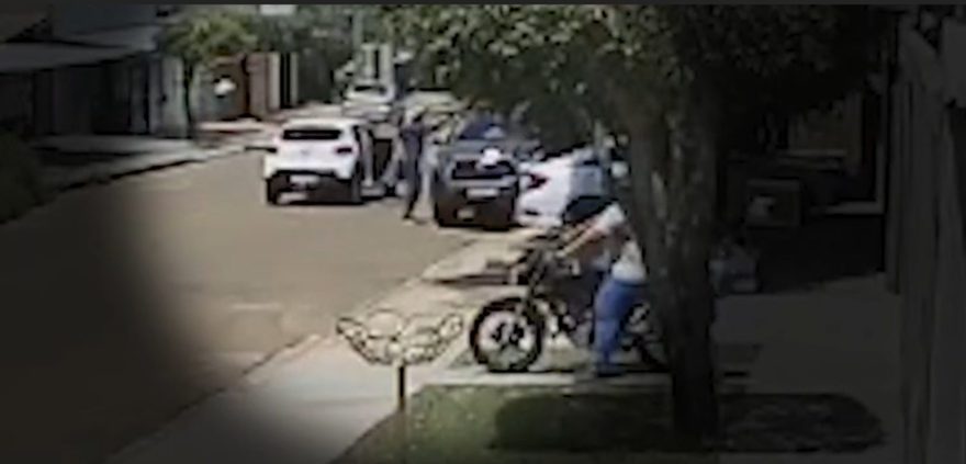 Vídeo mostra momento em que empresário é executado a tiros