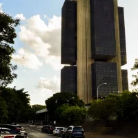 Imagem referente a Copom decide nesta quarta em quanto elevará juros básicos