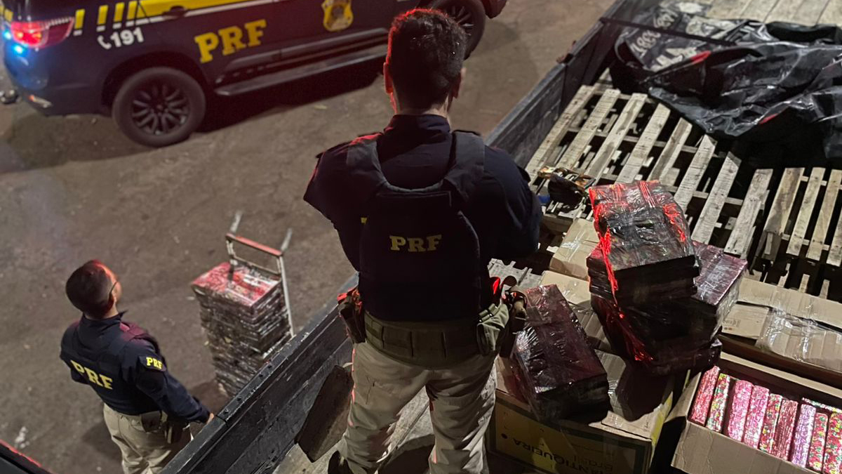 PRF apreende carga de maconha escondida em caixas de ovos que seria entregue em Cascavel
