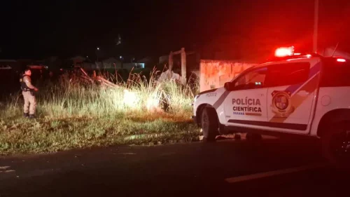 Imagem referente a Moradores encontram corpo com cabeça esfacelada e encoberto por viga de concreto