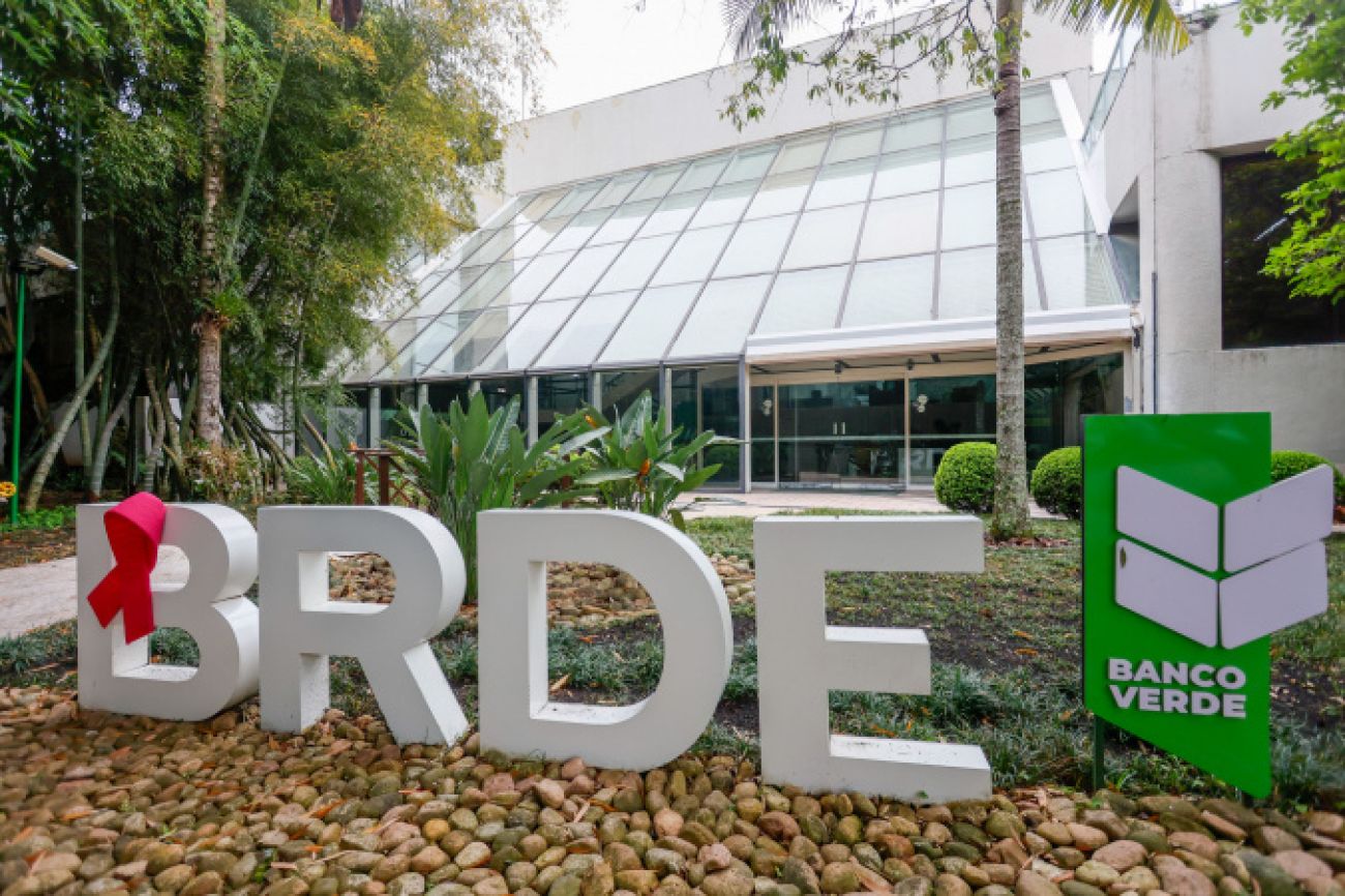 Governador autoriza aumento de capital social do BRDE no Paraná com R$ 200 milhões