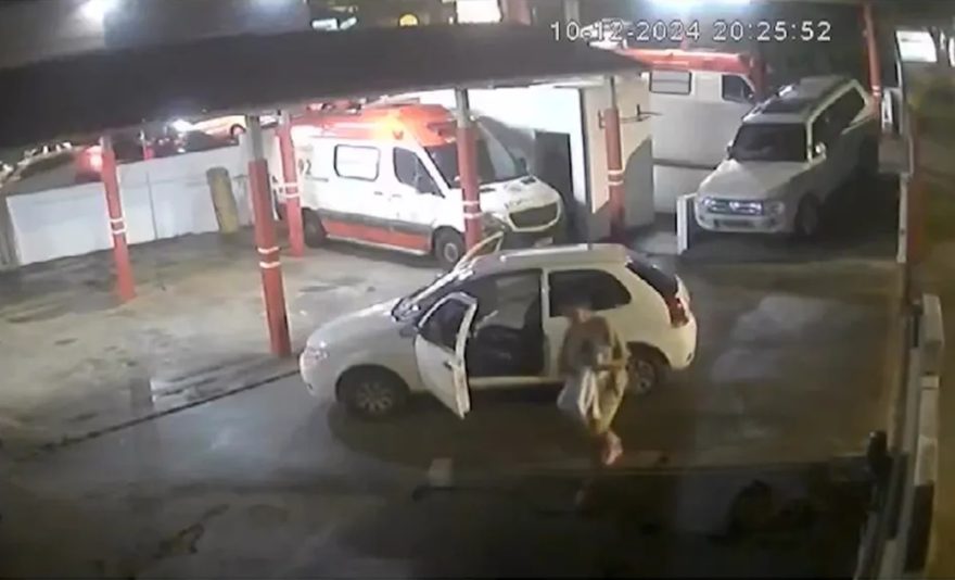Desespero: Vídeo mostra família levando bebê afogado até a base do Samu