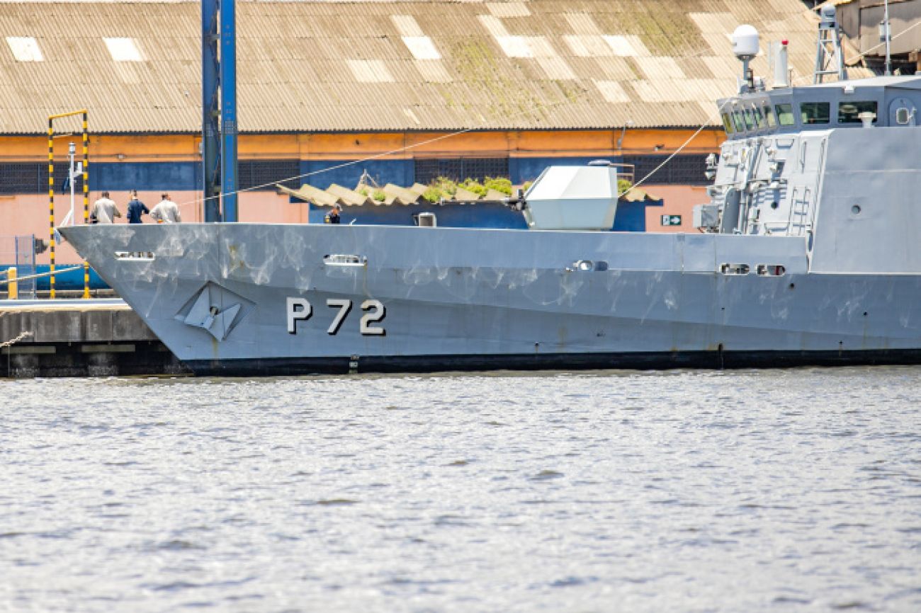 Navio da Marinha estará aberto para visitação no Porto de Antonina no sábado