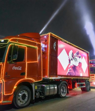 Imagem referente a Cascavel se ilumina: Caravana de Natal da Coca-Cola chega na próxima terça