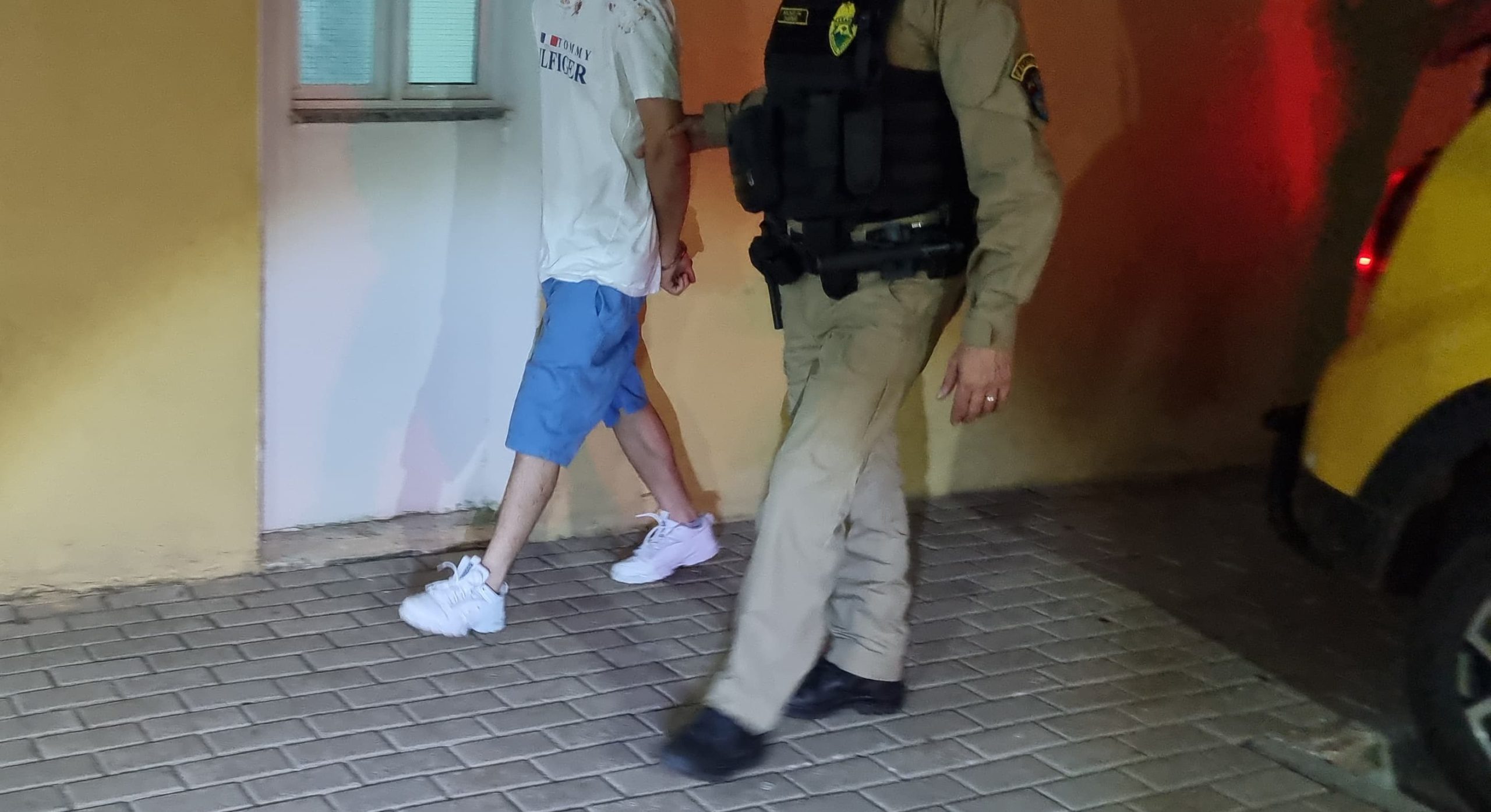 Mulher fica ferida após ser agredida pelo companheiro no Centro