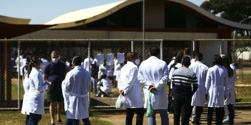 Revalida 2024: provas da 2ª etapa serão aplicadas neste fim de semana Imagem referente a Revalida 2024: provas da 2ª etapa serão aplicadas neste fim de semana