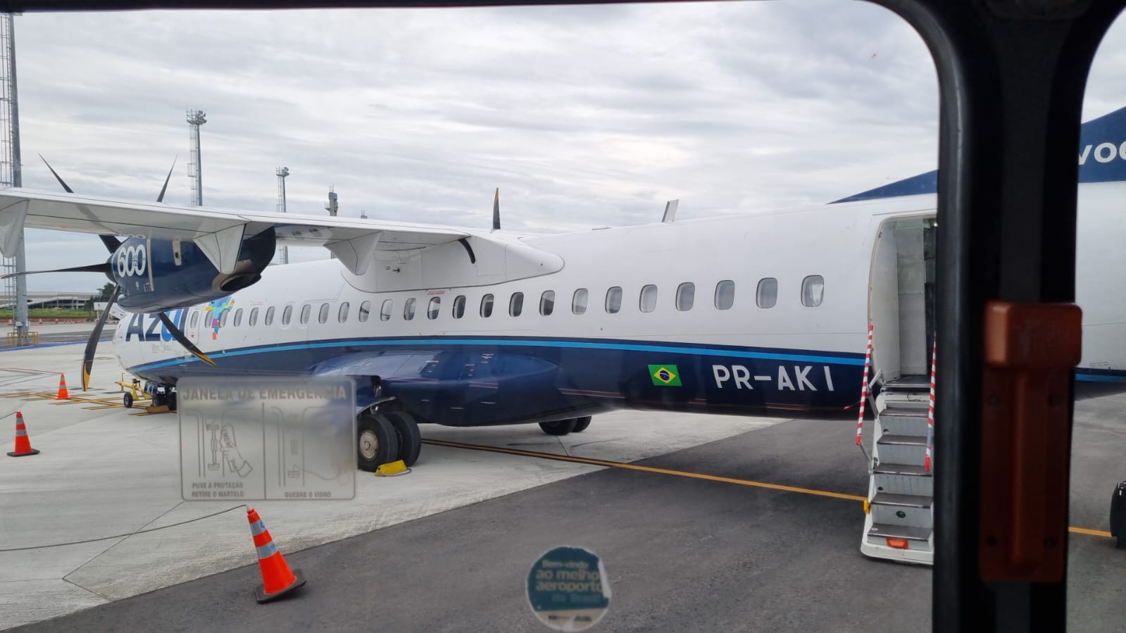 Voo da Azul com destino à Cascavel é cancelado e causa incerteza para passageiros