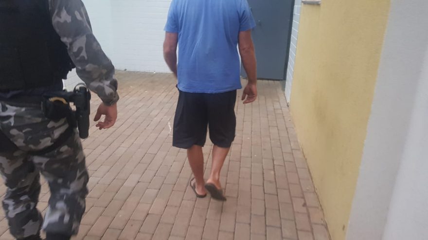 Homem com pendência na pensão alimentícia é preso pela PM