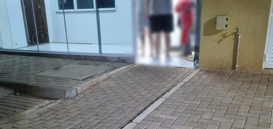 Homem agride enteada e ameaça família no Cascavel Velho