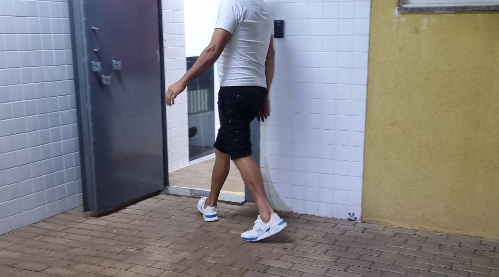 Machão que agrediu companheira em conveniência por pouco não é linchado no Florais do Paraná
