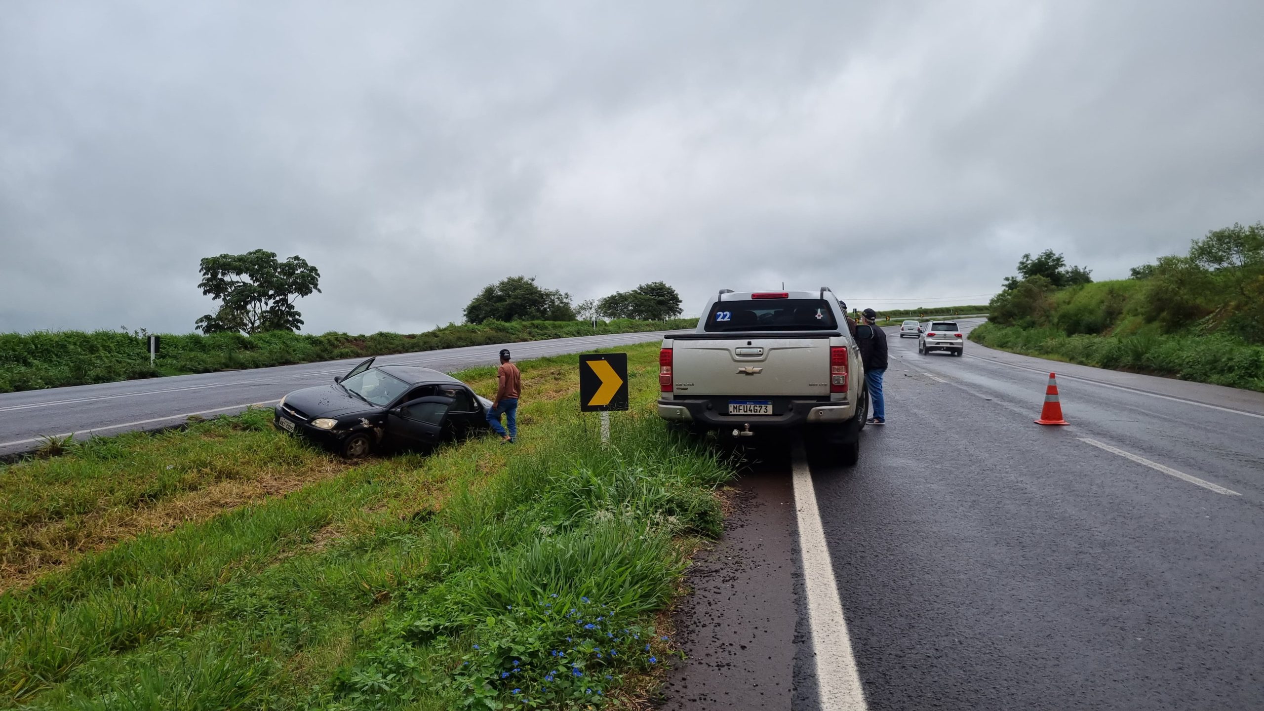 Segundo acidente ocorre no mesmo local, na BR-163 em Cascavel Segundo acidente ocorre no mesmo local, na BR-163 em Cascavel