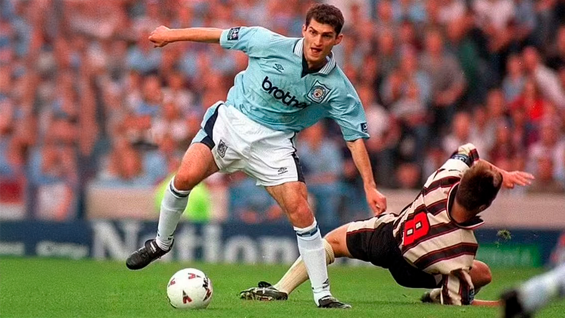 Ex-jogador do Manchester City é eleito presidente da Geórgia