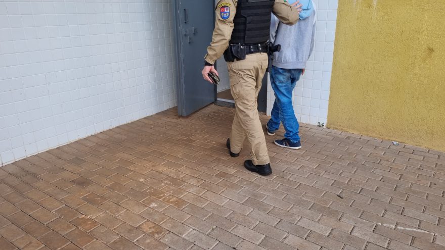 Idoso é preso por crime de trânsito em Cascavel