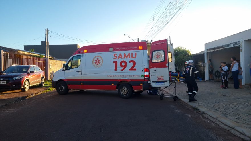 Motociclista fica ferido em acidente na Rua Safira