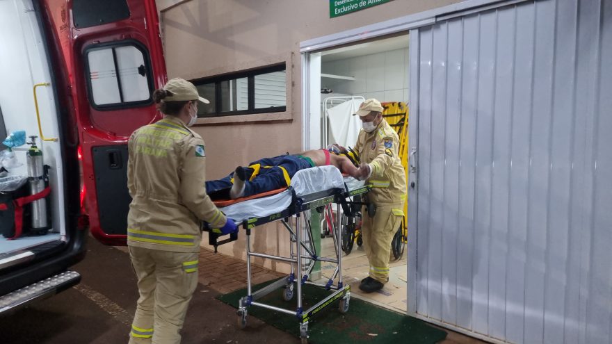 Homem é espancado pelo filho e esposa na Rua Canasvieiras